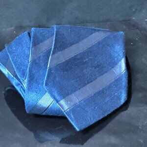 Tom Ford Blue Tie Necktie Silk Mens Luxury 3.25"